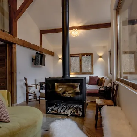 Des Eaux Rousses -renove -prive - Vues 360 Mont Blanc Chalet *